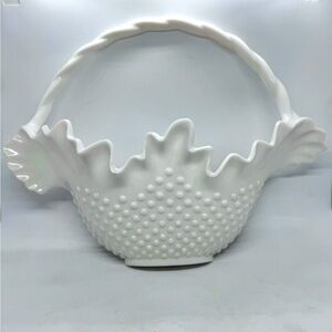 1984 Burwood MCM Large White Plastic Hobnail Basket Wall Pocket Hanging Decor